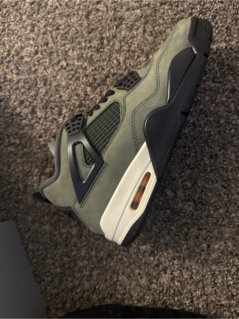 Jordan 4 Retro undefeated